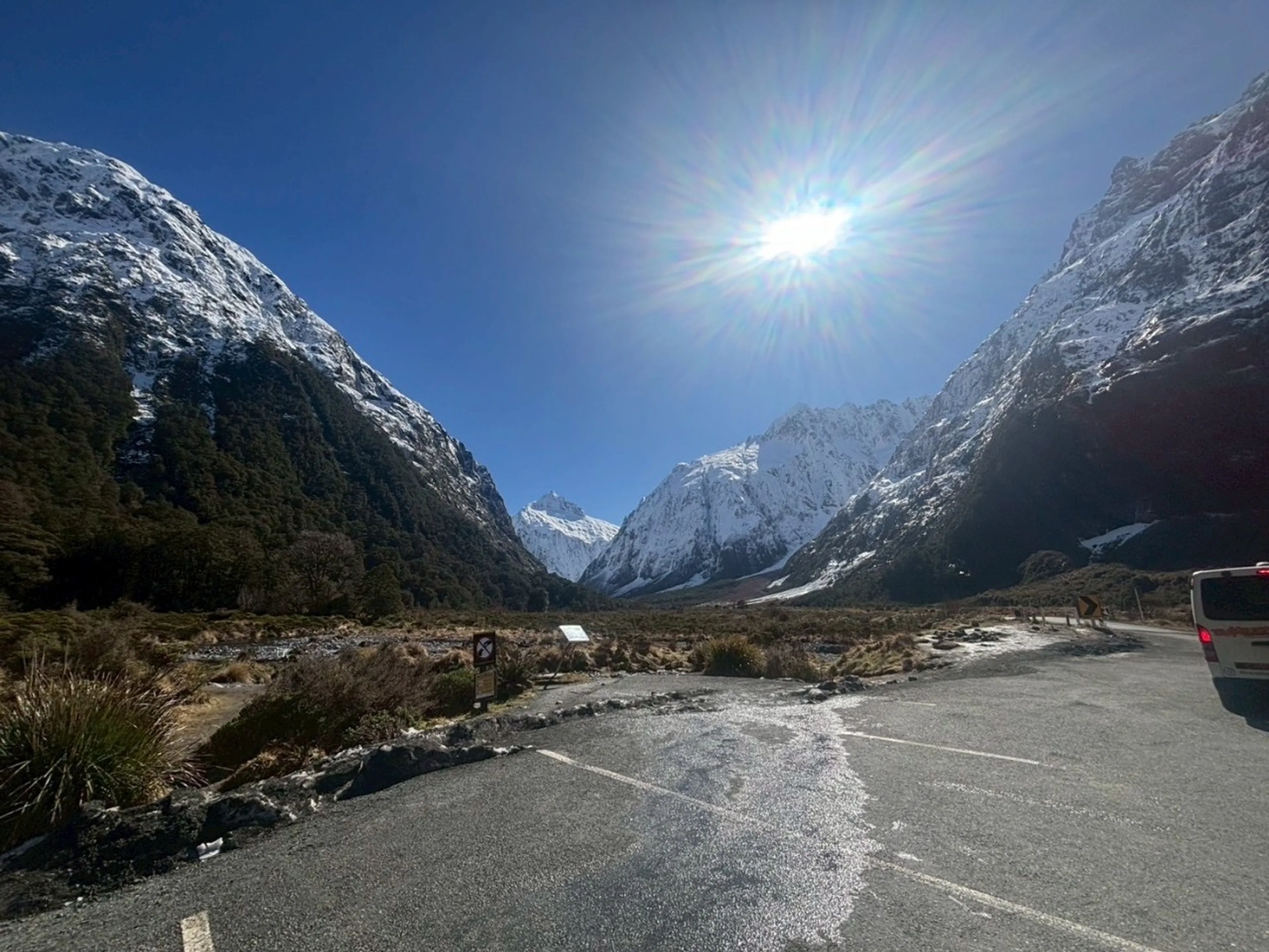 ミルフォードサウンドまでの道のりが美しい