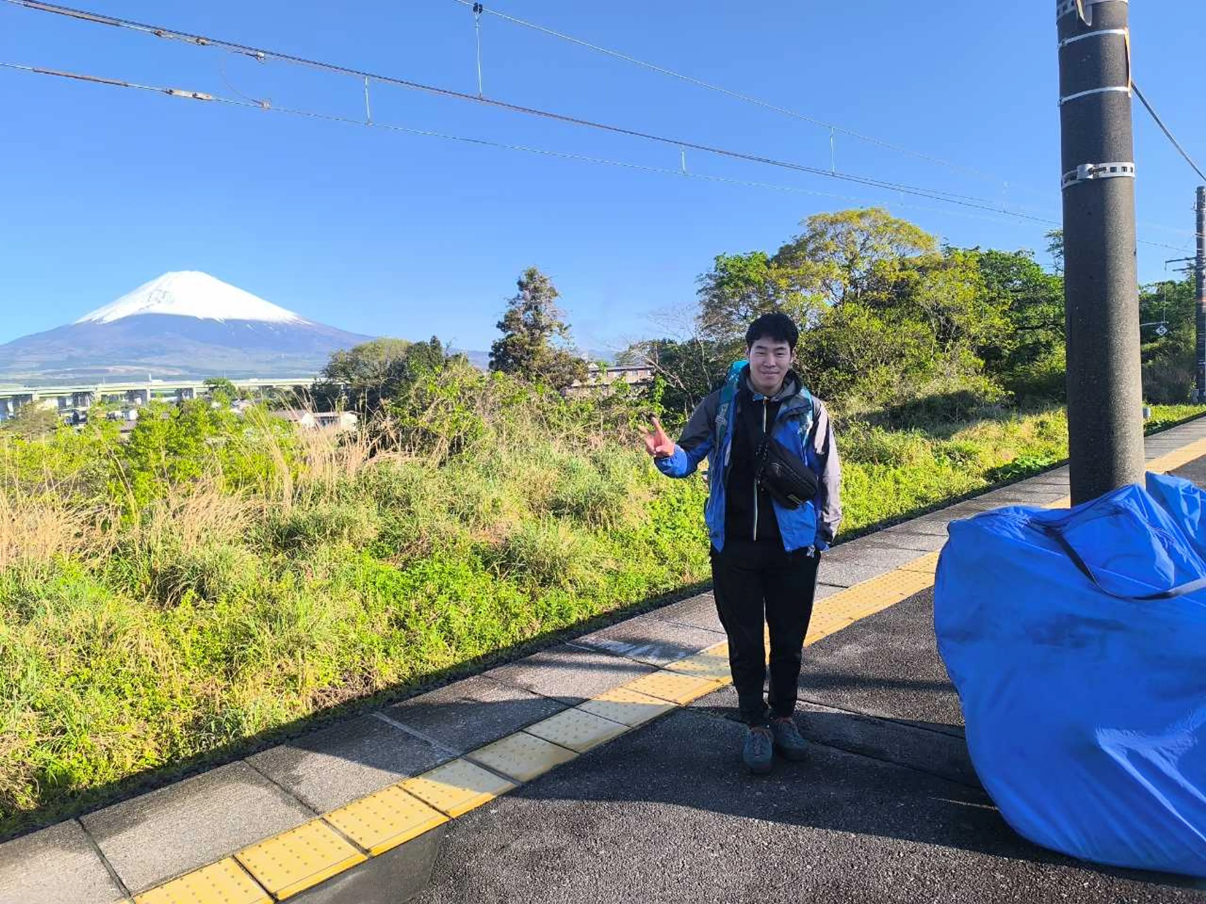 富士岡駅でパシャリ。御殿場線はきれいですなー