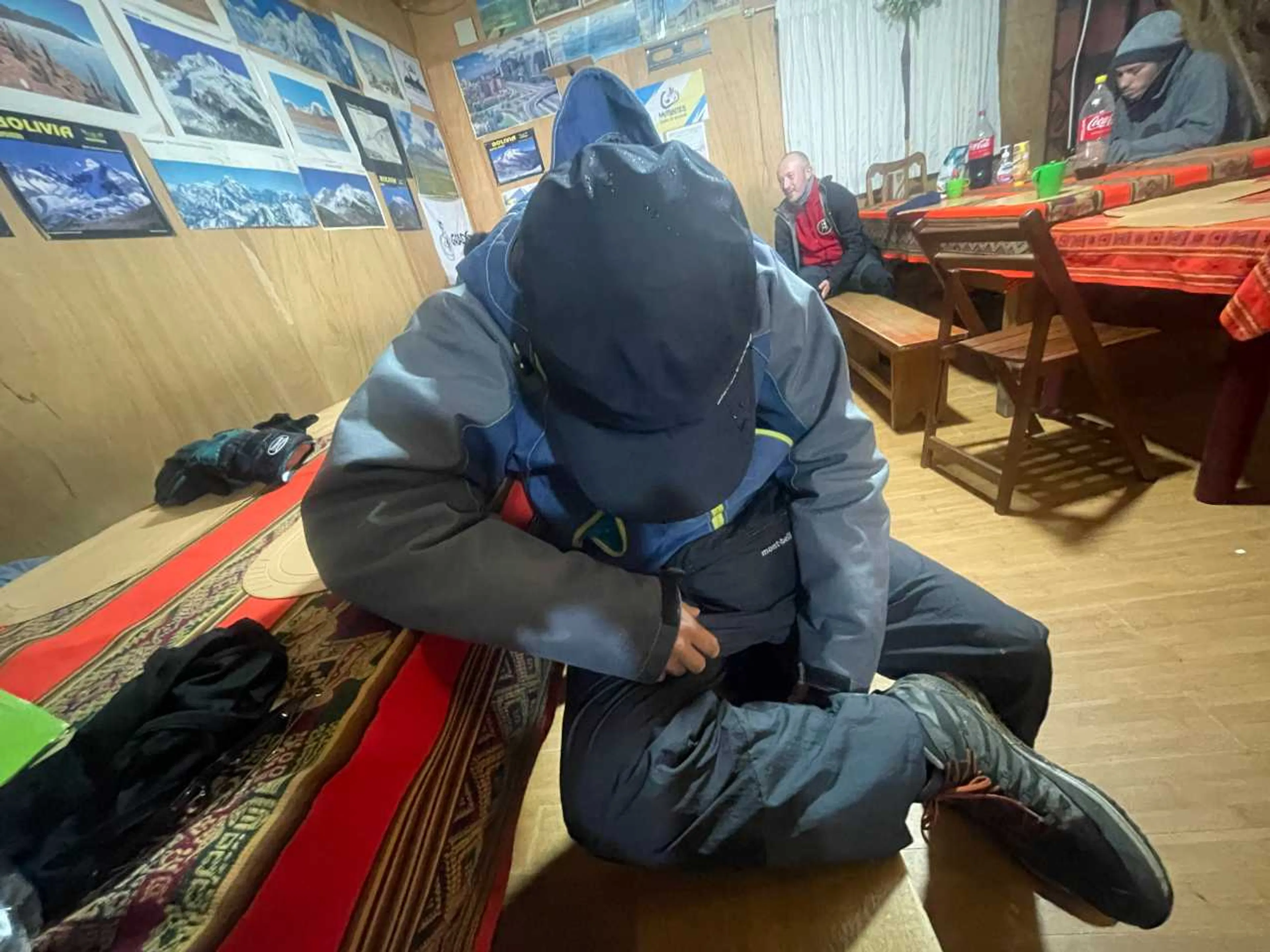 満身創痍で下山