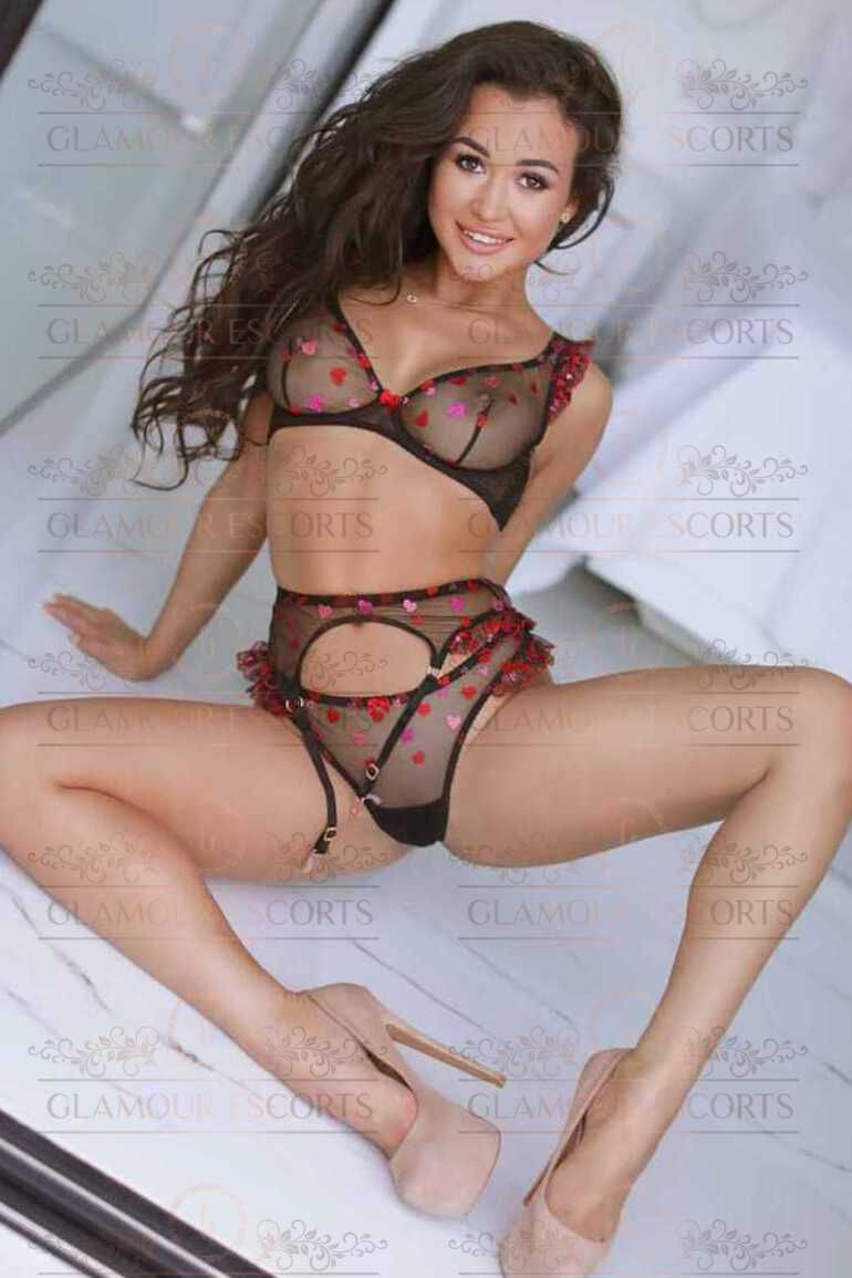 Stella-new-escorts-city-tours-in-Athens-__4__k_57rs2t6.jpeg