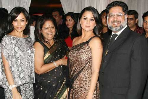 Amrita Arora’s Family Tring