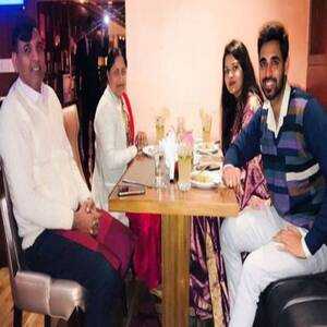 Bhuvneshwar Kumar’s Family Tring