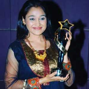 Disha Vakani’s Awards Tring