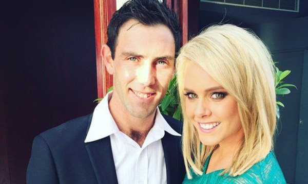 Glenn Maxwell Relationship