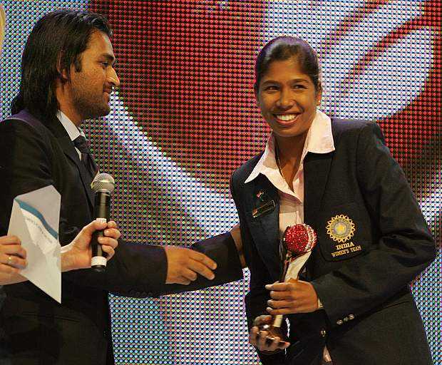 jhulan goswami fact