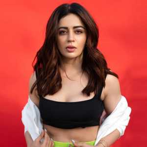Neha Pendse Age and Biography Tring