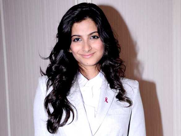 rhea kapoor