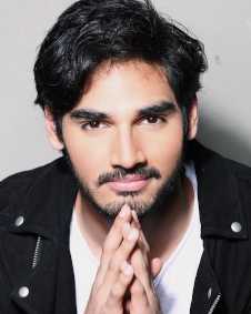 who is ahan shetty