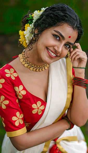 Anupama Parameswaran Facts