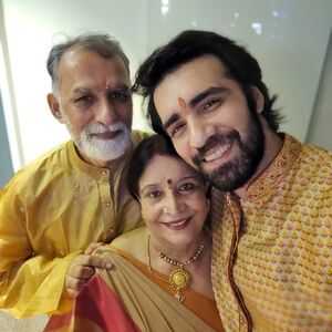 Avinash Tiwary’s Family