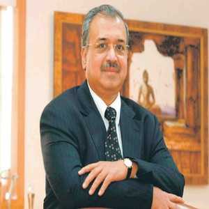 Dilip Shanghvi’s Biography Tring