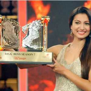 Gauhar Khan (Bigg Boss Season 7 winner) Tring