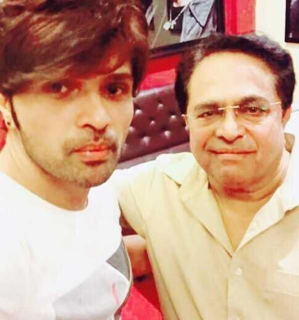 himesh reshammiya family