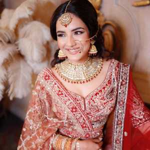 jasmin bhasin networth