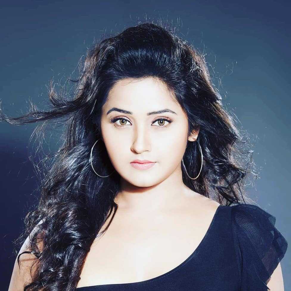 Kajal Raghwani Biography, Age, Net worth, School