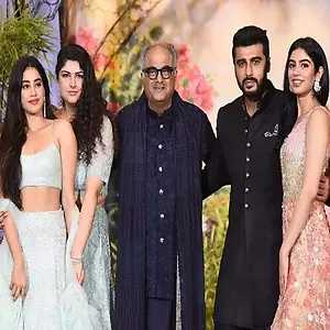 Khushi Kapoor's Family