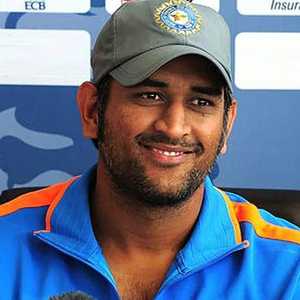 ms dhoni biography