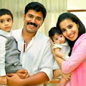 Nivin Pauly's Family.tring