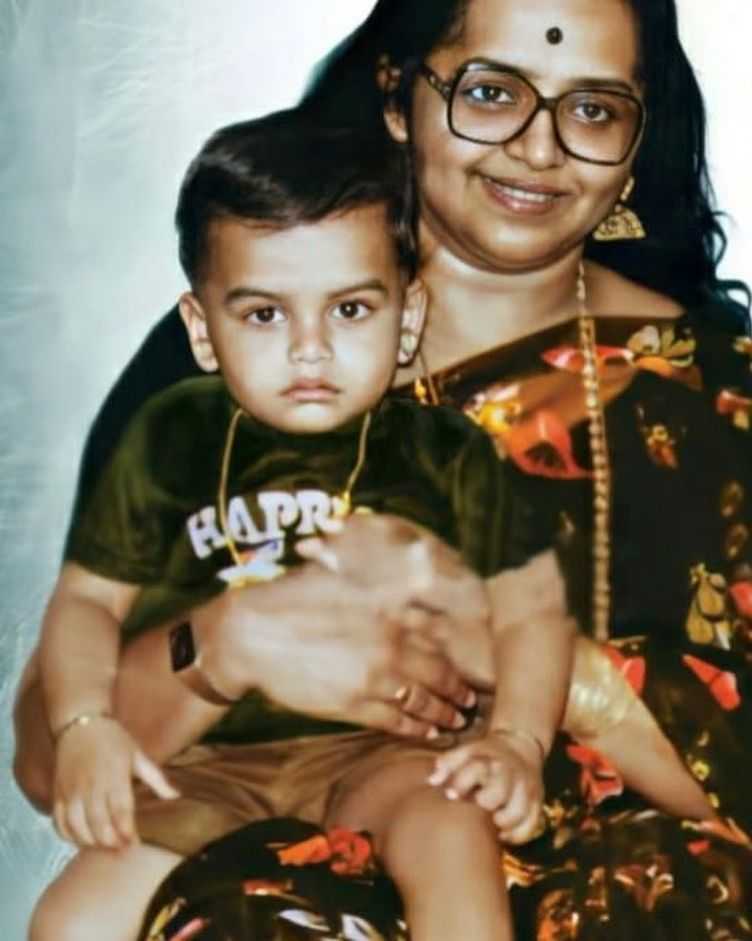 Prithviraj Sukumaran’s Family Tring