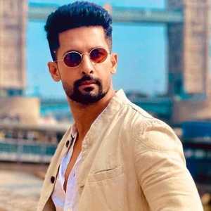 Ravi Dubey’s Biography Tring