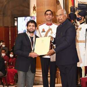 Ravi Kumar Dahiya Awards Tring