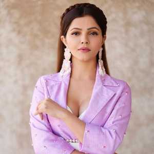 rubina dilaik bio