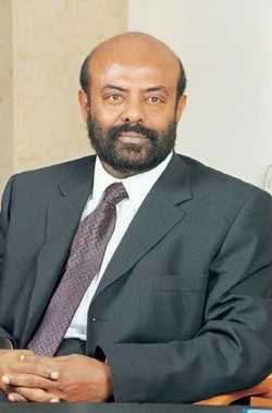 Shiv Nadar’s Biography Tring