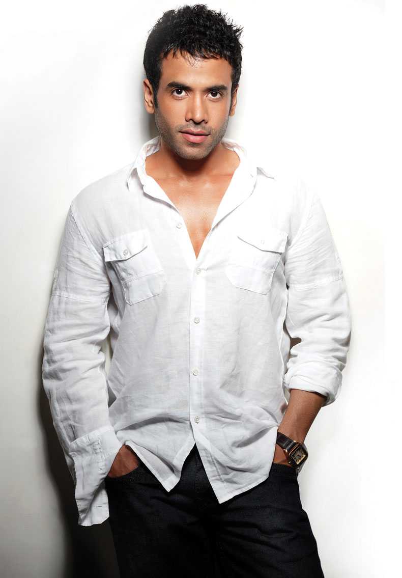 tusshar kapoor biography.tring