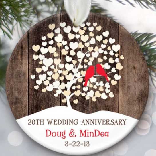 Personalized anniversary ornaments - Parent's wedding anniversary gifting ideas