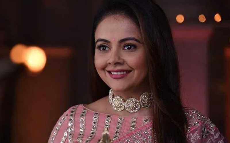 Devoleena Bhattarcharjee of Saath Nibhaana Saathiya - personalized celebrity video messages