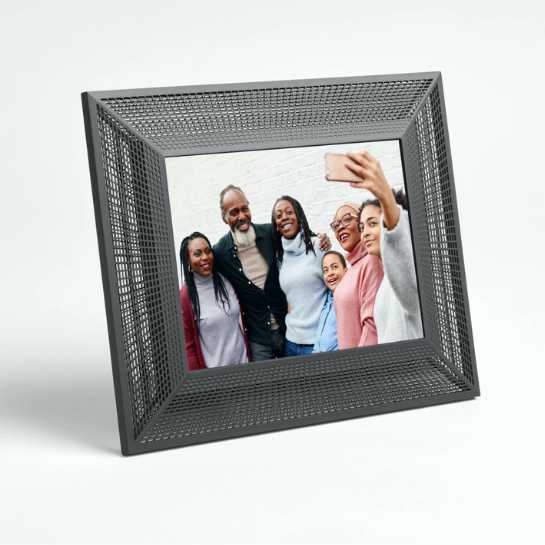 Family photo frame- Thoughtful gifting ideas for housekeepers