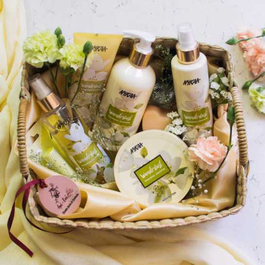 Self care hamper - cheering best friend gifting ideas