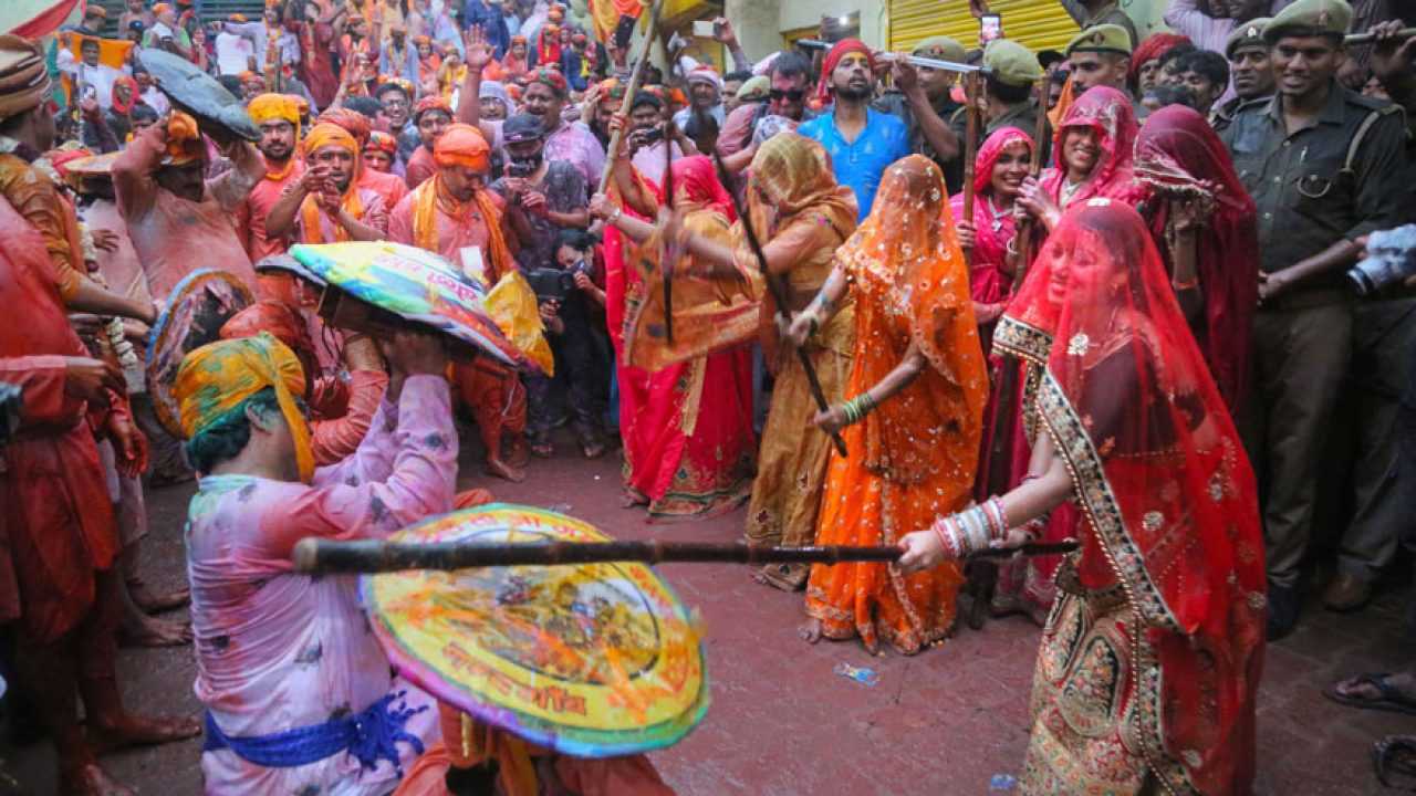 Barsana Holi.Tring