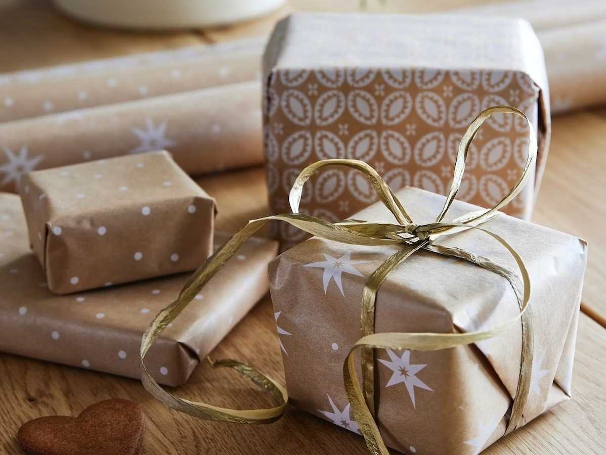 45+ Thoughtful Housewarming Gifts to Delight Your Friends