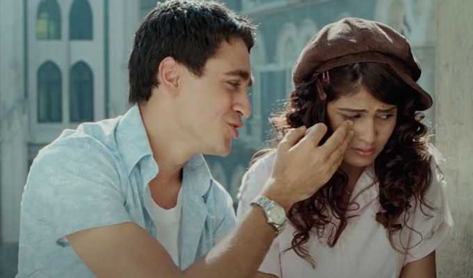 Jaane Tu Ya Jaane Na - A Tale Of Friendship and Love