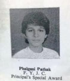 Falguni Pathak Childhood