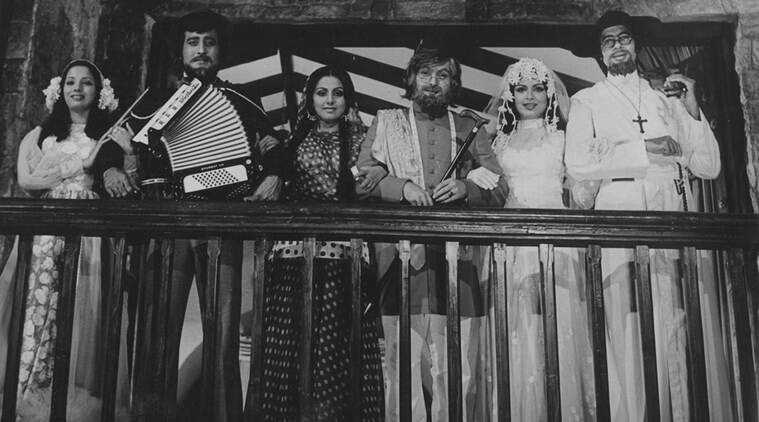 Amar-Akbar-Anthony-Behind-the-Scenes-Image.tring.jpg