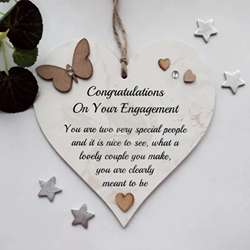 congratulations-message-for-engagement-tring(1)