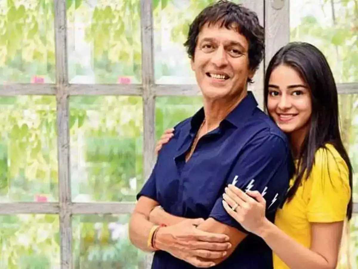 Chunky-Pandey-and-Ananya-Pandey.tring