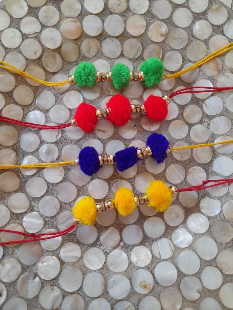 Pom-Pom Rakhi