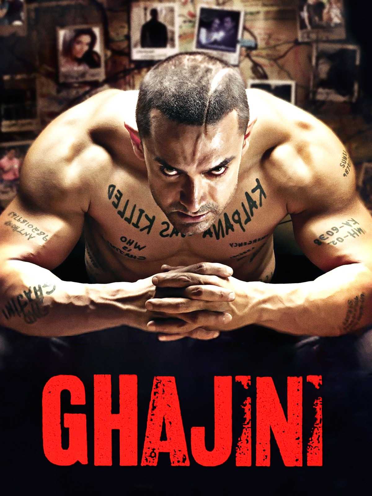 poster of the Ghajini featuring aamir khan