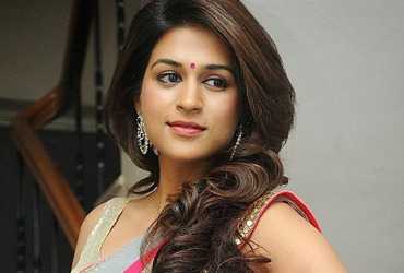 shraddha-das-biography-tring