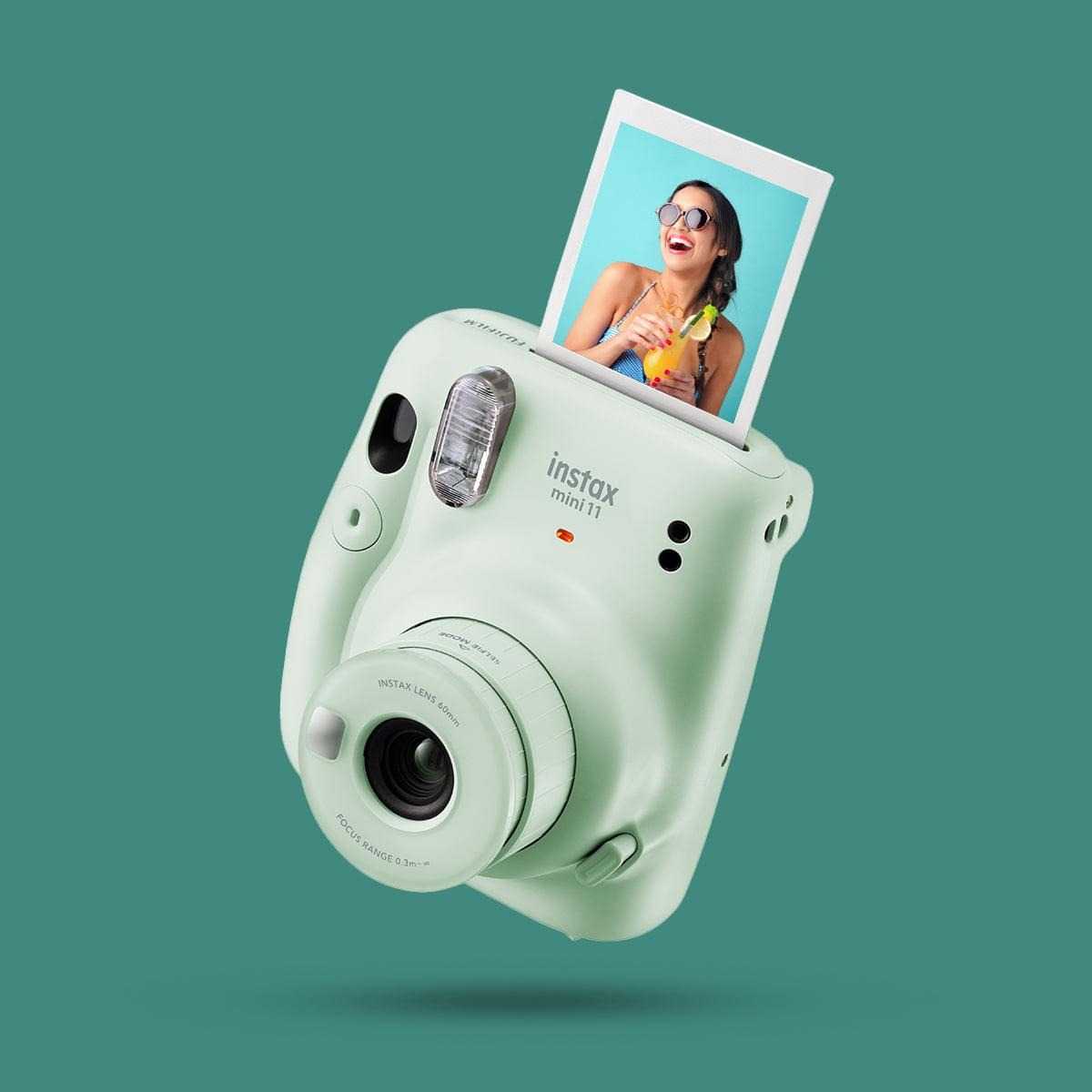 Retro Instant Camera