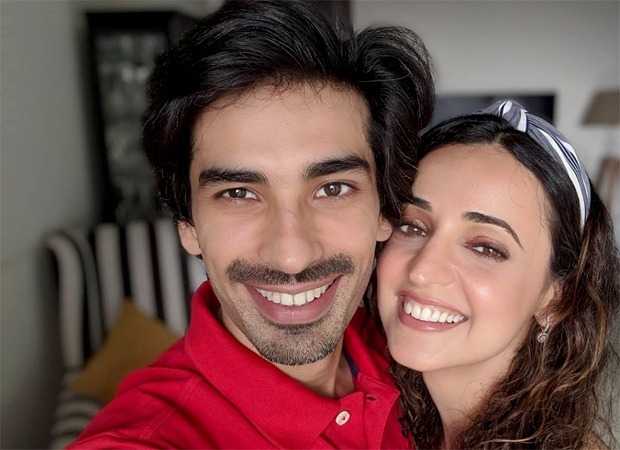 Mohit-Sehgal-wife-tring