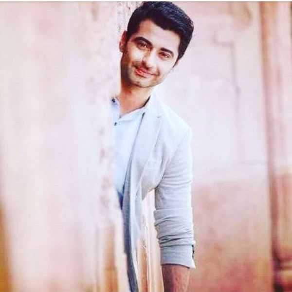 Harshad Arora Images