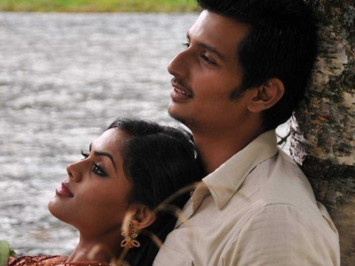 Ko movie secne featuring Jiiva as Ashwin Kumar