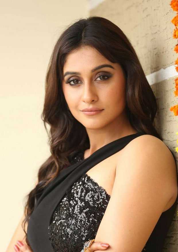 Actress Regina Cassandra