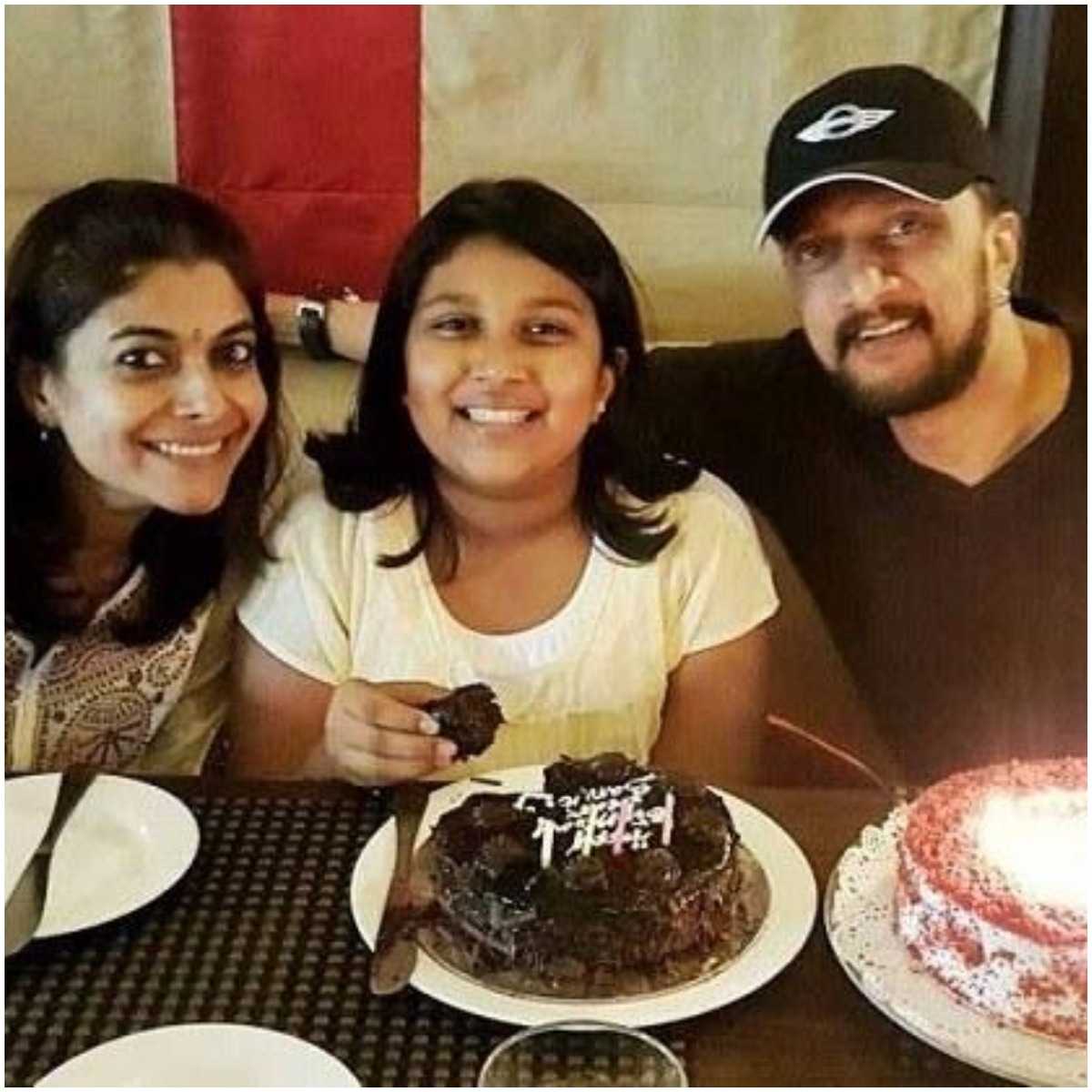 kiccha-wife-and-daughter