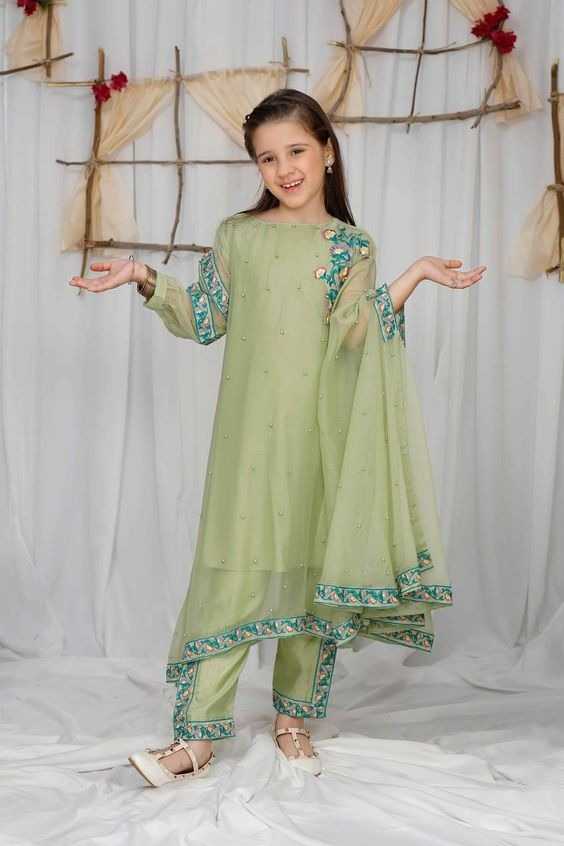 Traditional Diwali Dresses for Girls