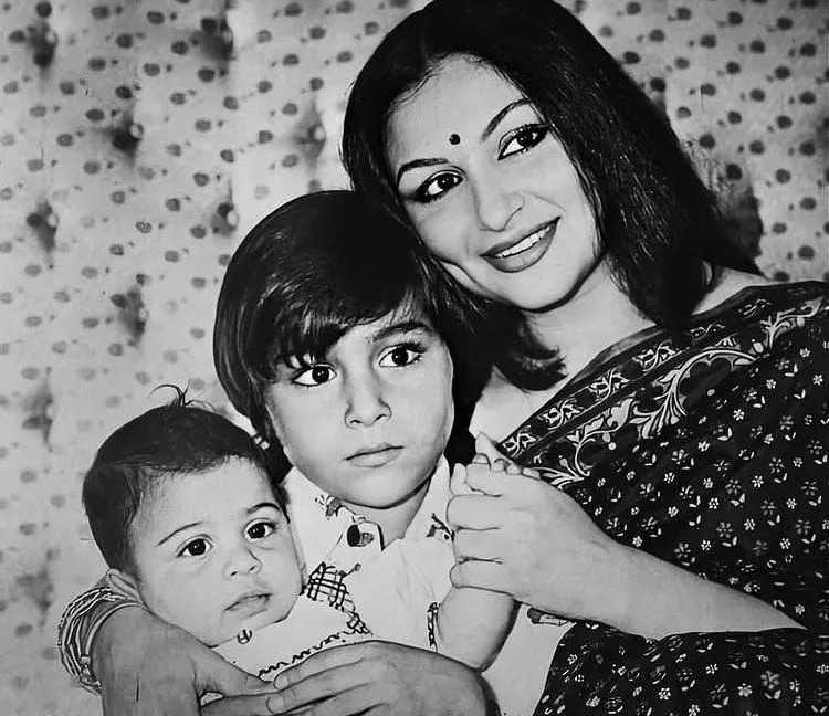 Soha Ali Khan’s Childhood